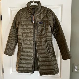 NWT Patagonia Radalie parka